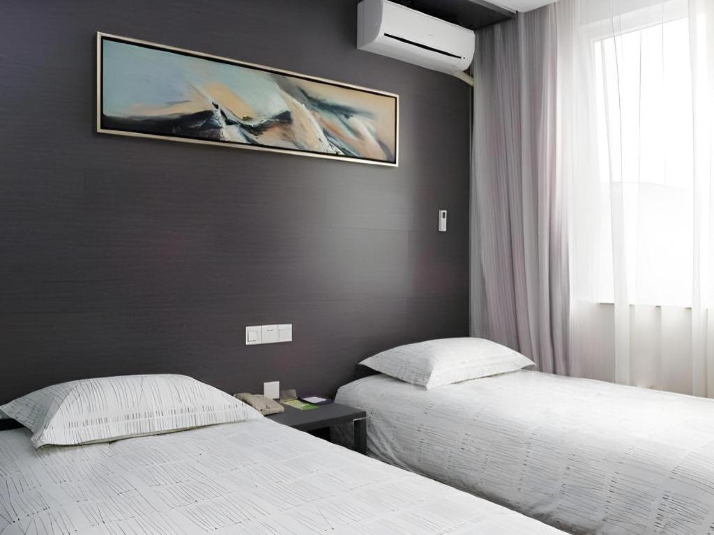 Goodrich 3*